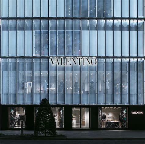 tokyo valentino|Valentino Tokyo Ginza Six: Women and men collections, .